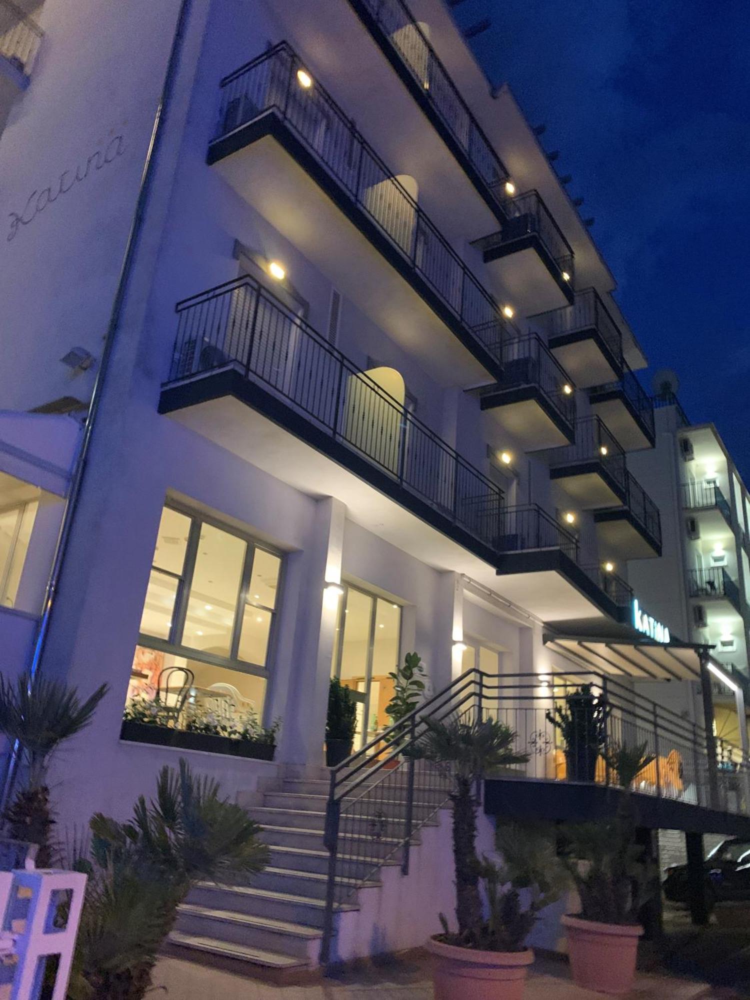 רימיני Hotel Katina מראה חיצוני תמונה